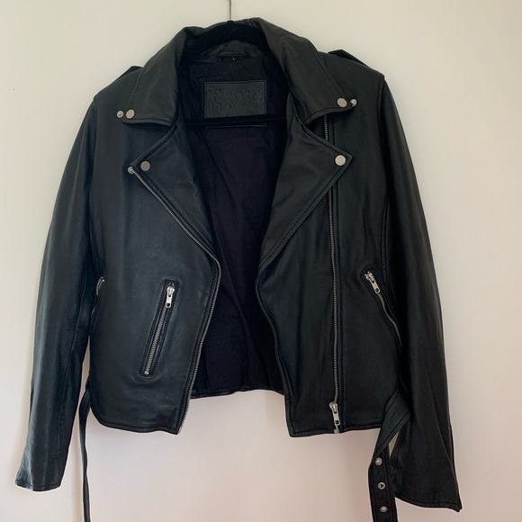⚡️Black 100% genuine Leather Jacket. Like New!! - Picture 3 of 7